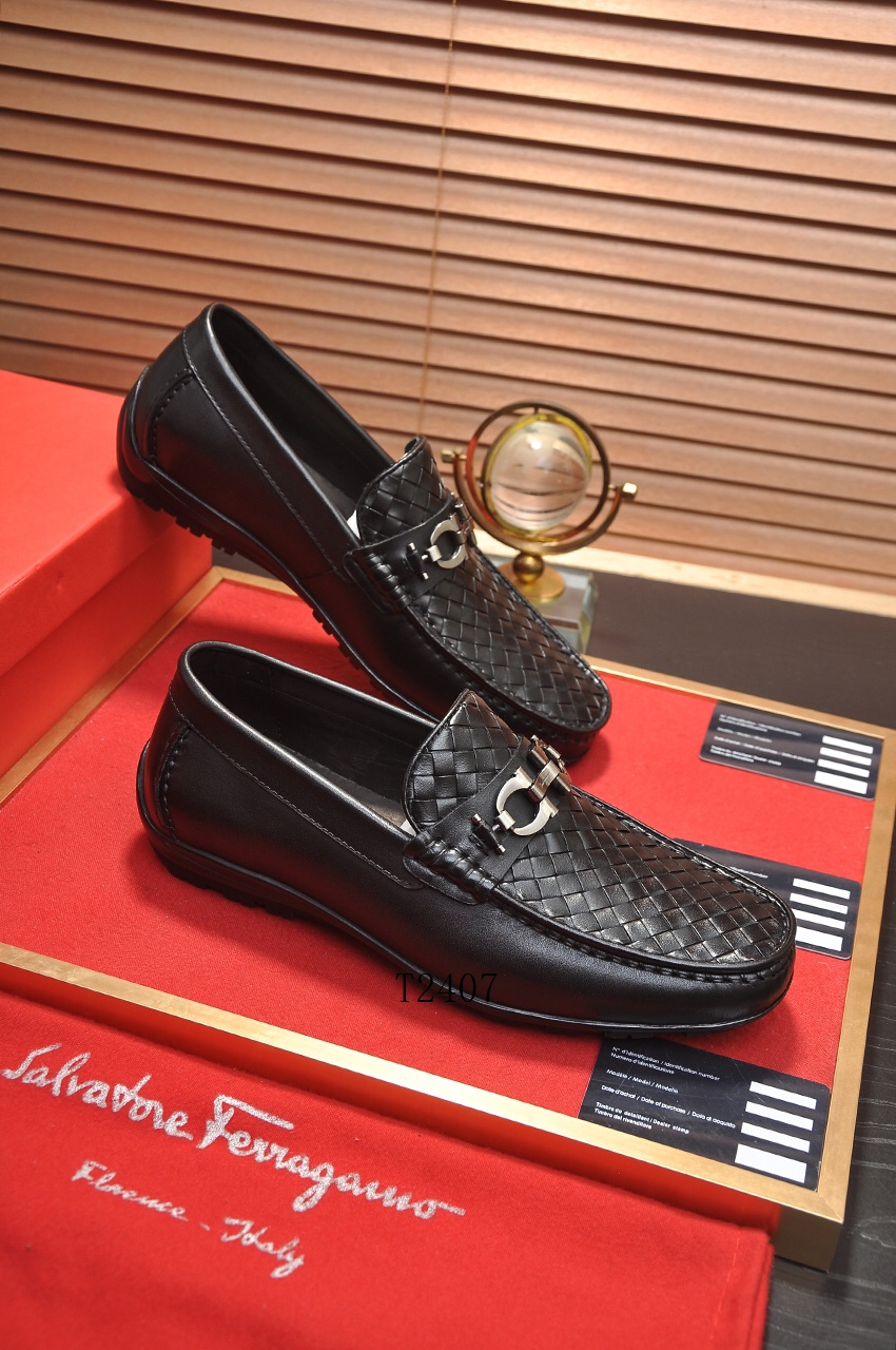 Ferragamo sz38-44 567